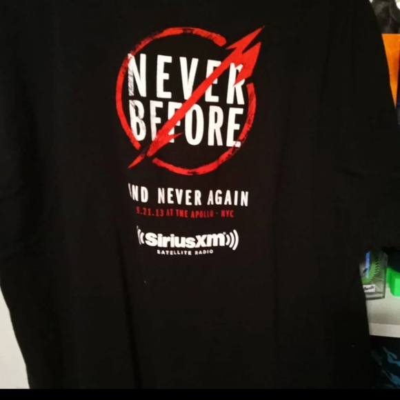 Metallica Live at the Apollo Shirt - Picture 2 of 2